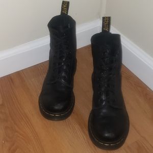 Dr Martens 8 Eye Lace Up Boots Soft Leather